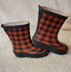 ADORABLE! Lone Cone Rain Boot Unisex sz 6 children Red Buffalo Plaid