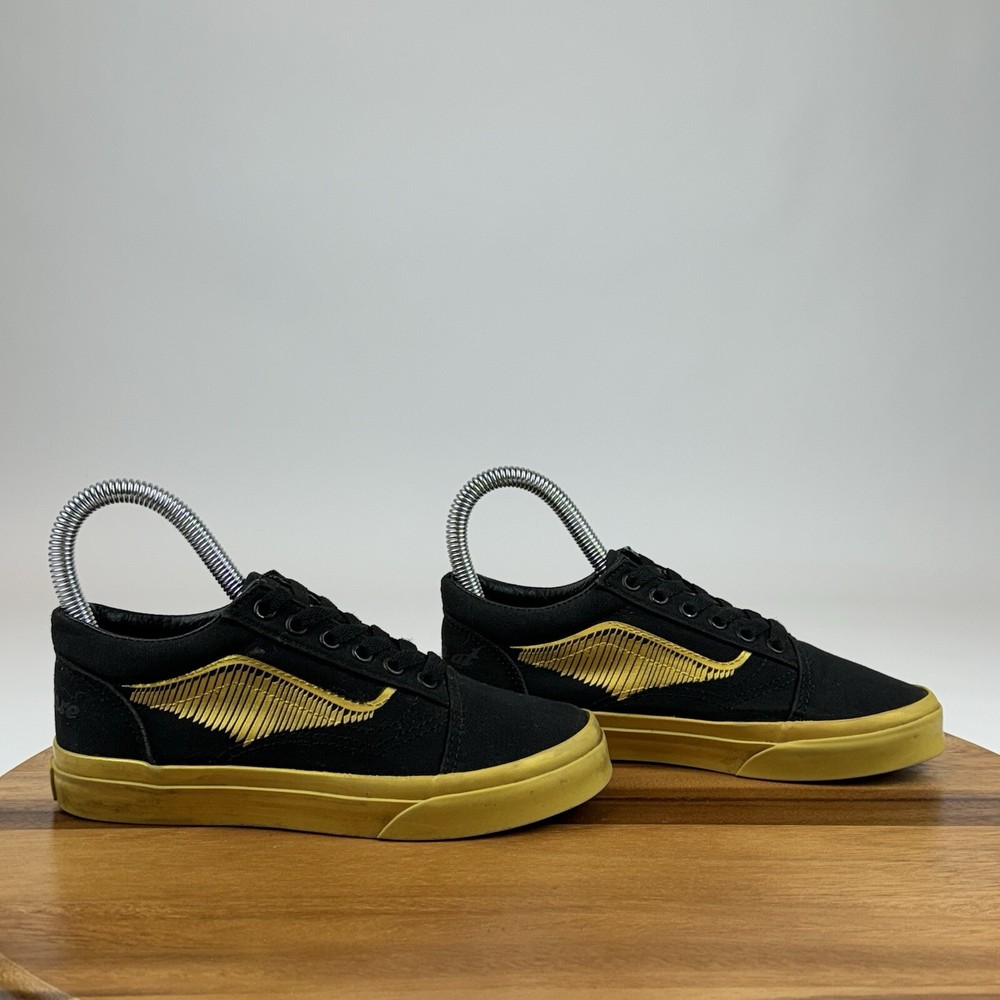 Big Kids Vans Harry Potter x Old Skool Golden Snitch Skate Sneakers Shoes Size 2
